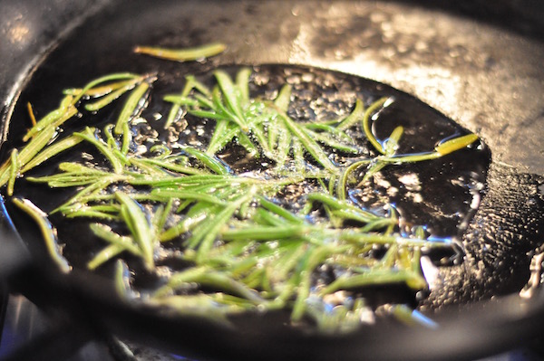 rosemary frying 600px